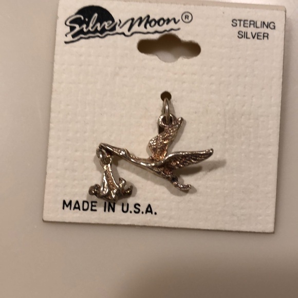 Lot of 10 sterling silver charms. - Picture 5 of 7